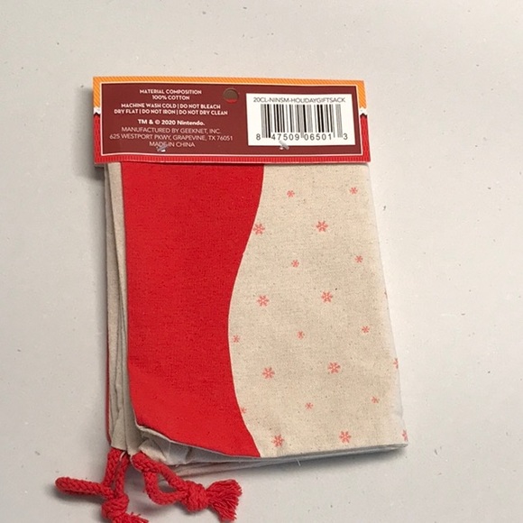 New Super Mario Holiday Gift Sack - Picture 3 of 5